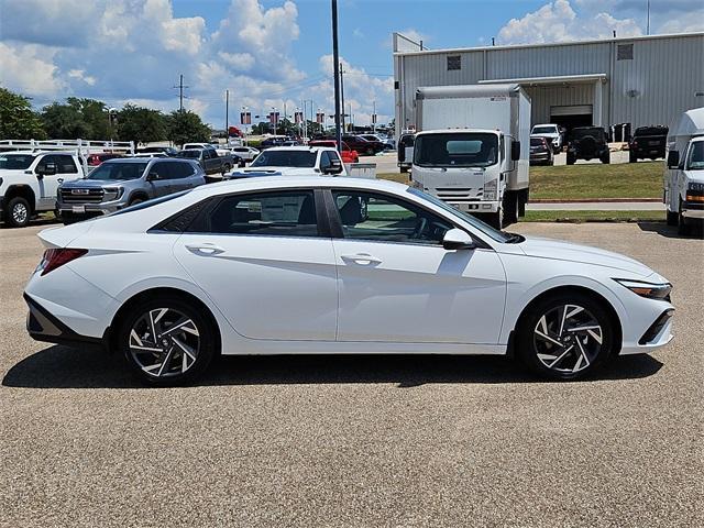 new 2025 Hyundai ELANTRA HEV car, priced at $28,989