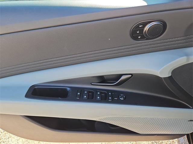new 2025 Hyundai ELANTRA HEV car, priced at $28,570