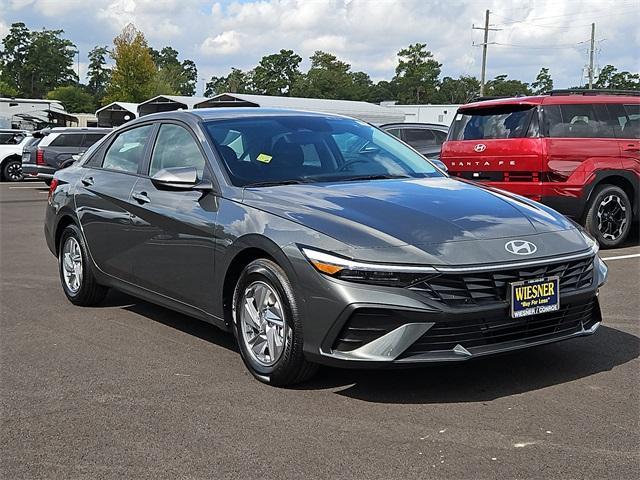 new 2025 Hyundai Elantra car, priced at $18,785