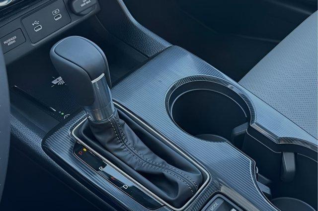 new 2025 Honda Civic Hybrid car