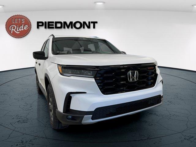 new 2025 Honda Pilot car