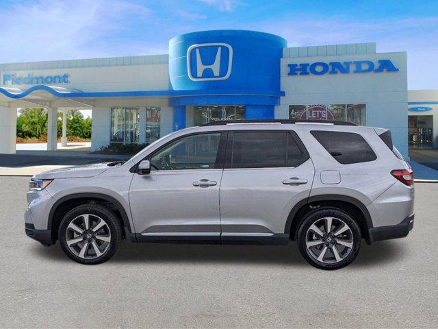 new 2025 Honda Pilot car