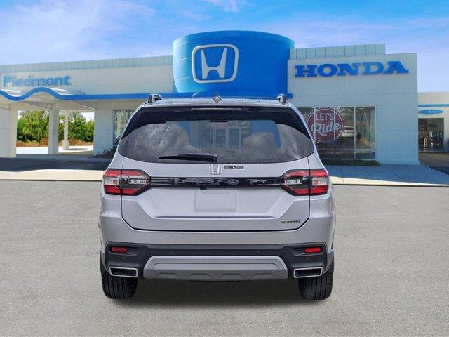 new 2025 Honda Pilot car