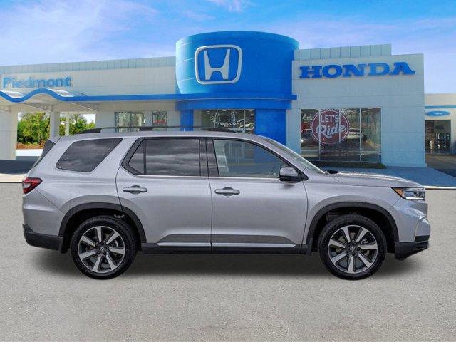 new 2025 Honda Pilot car