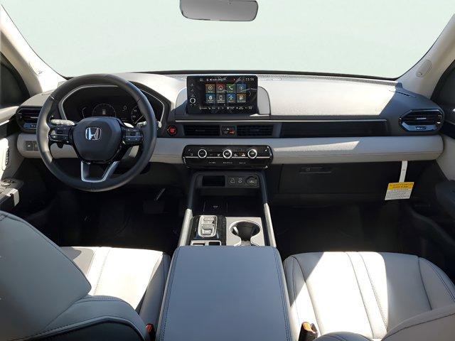 new 2025 Honda Pilot car