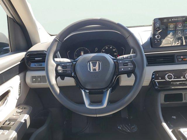 new 2025 Honda Pilot car