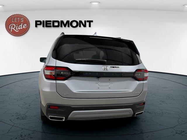 new 2025 Honda Pilot car