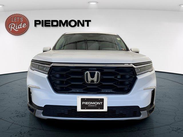 new 2025 Honda Pilot car
