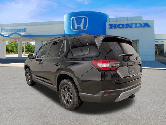 new 2025 Honda Pilot car