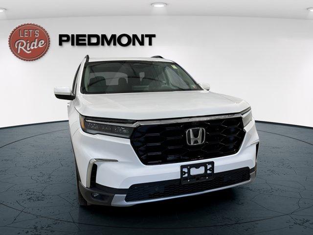 new 2025 Honda Pilot car