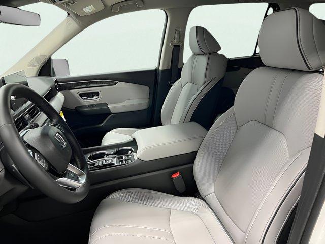 new 2025 Honda Pilot car