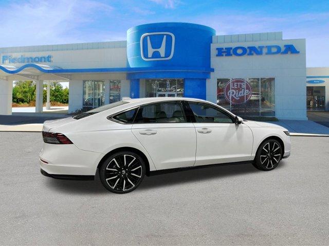 new 2024 Honda Accord Hybrid car