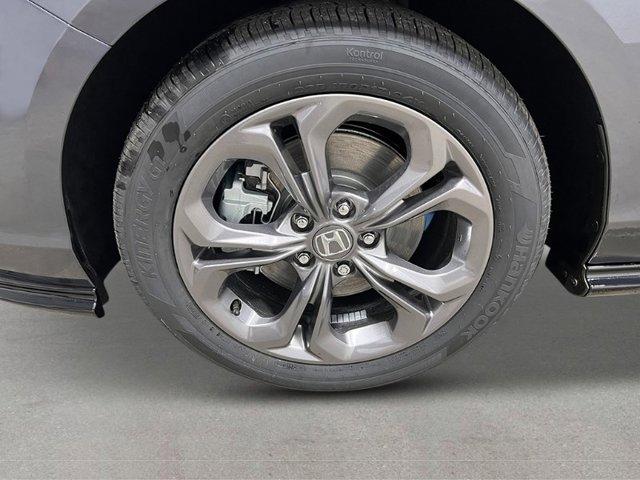 new 2025 Honda Accord Hybrid car