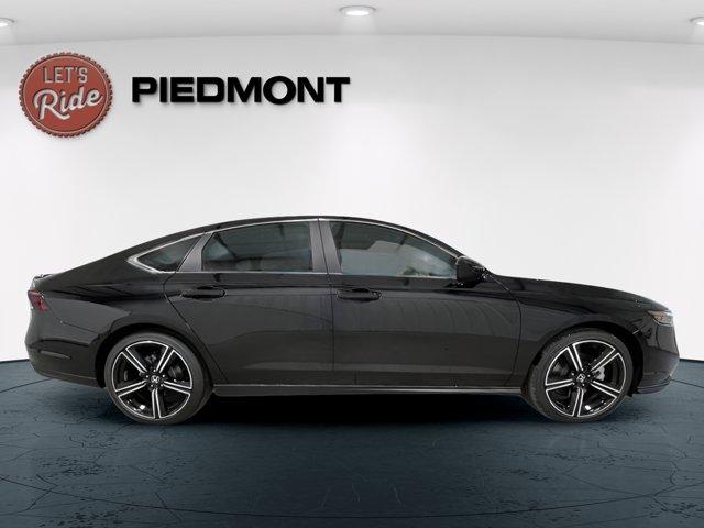 new 2025 Honda Accord Hybrid car
