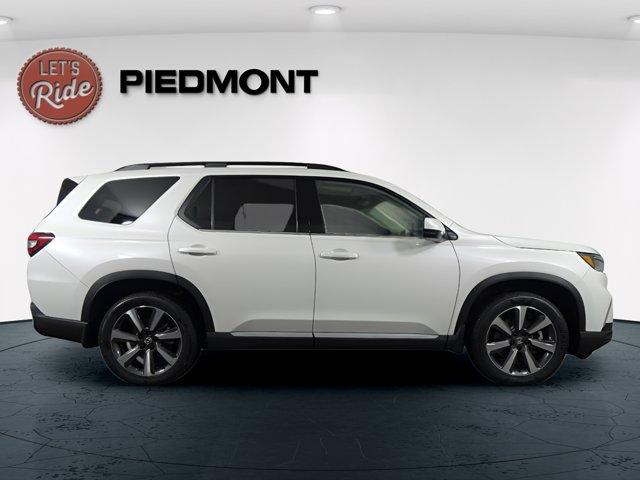 new 2025 Honda Pilot car