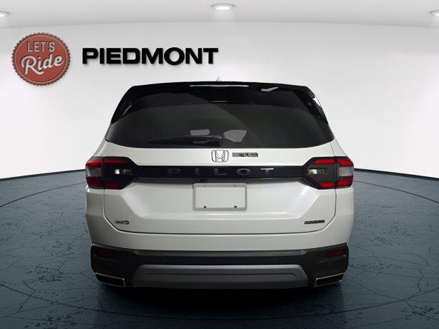 new 2025 Honda Pilot car