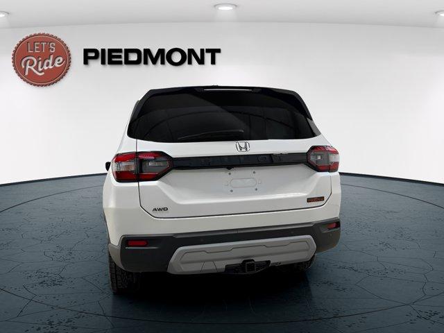 new 2025 Honda Pilot car