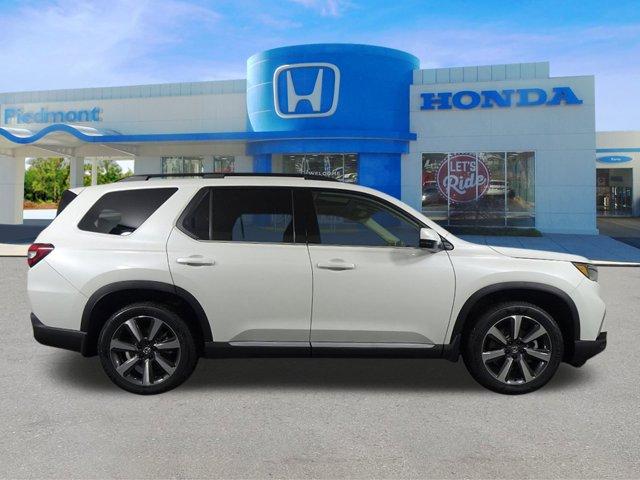 new 2025 Honda Pilot car