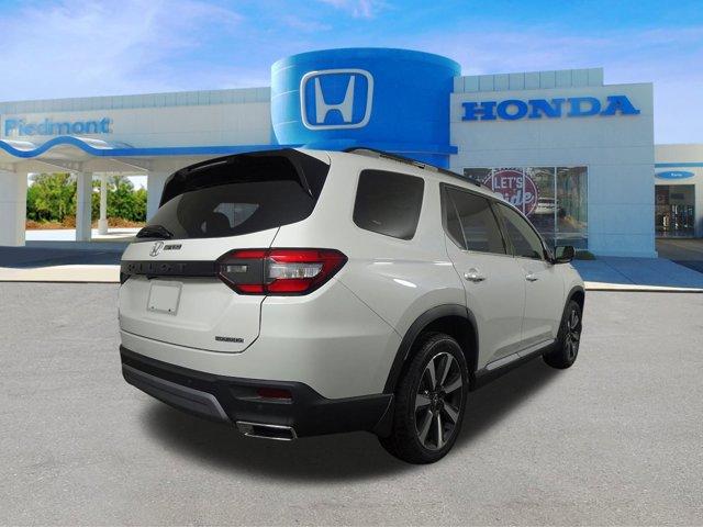 new 2025 Honda Pilot car