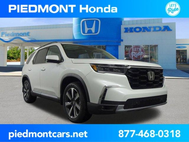 new 2025 Honda Pilot car