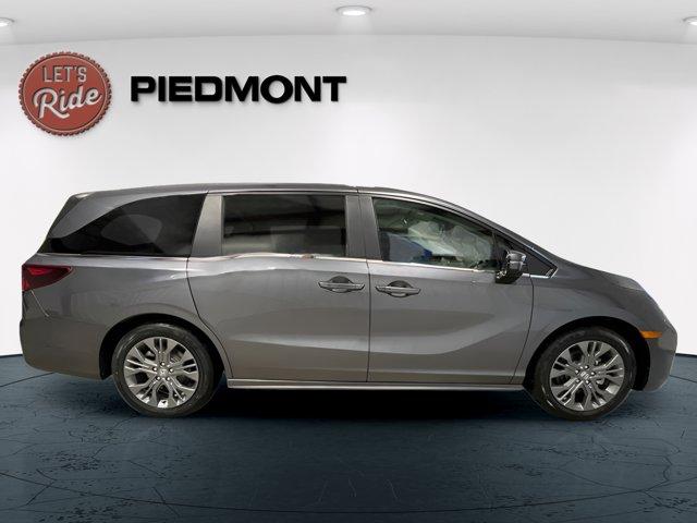 new 2025 Honda Odyssey car