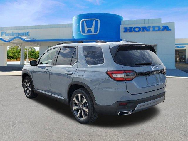 new 2025 Honda Pilot car