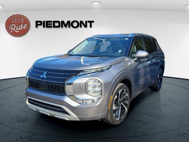 used 2022 Mitsubishi Outlander car, priced at $22,450