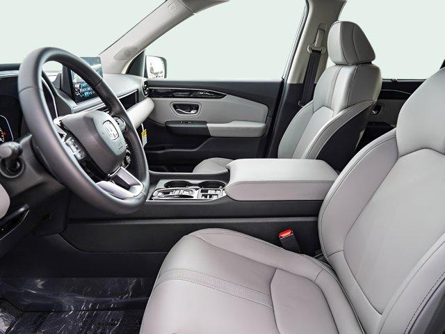 new 2025 Honda Pilot car