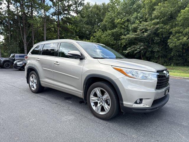 used 2016 Toyota Highlander car