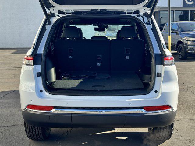 new 2025 Jeep Grand Cherokee car, priced at $52,340