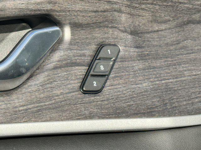 new 2025 Jeep Grand Cherokee car, priced at $52,340