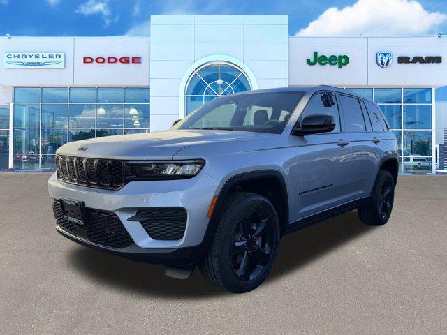 new 2025 Jeep Grand Cherokee car, priced at $45,675