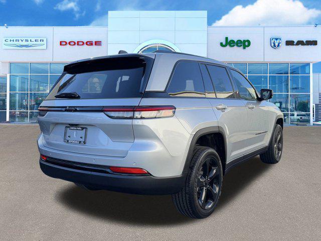 new 2025 Jeep Grand Cherokee car, priced at $45,675