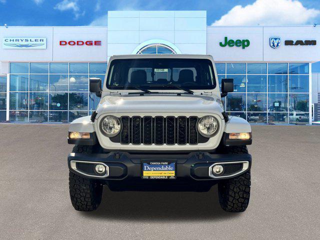 new 2025 Jeep Gladiator car, priced at $48,090
