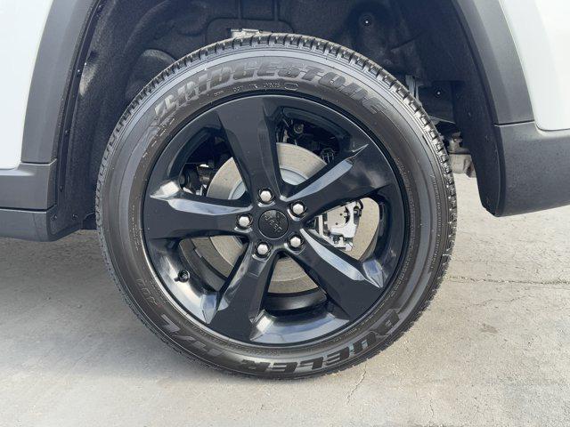 new 2025 Jeep Grand Cherokee car, priced at $45,280