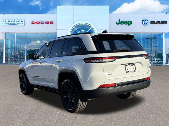 new 2025 Jeep Grand Cherokee car, priced at $47,660