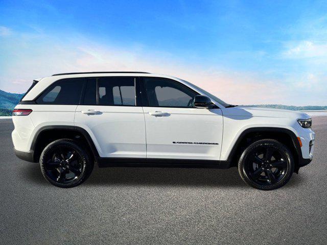 used 2025 Jeep Grand Cherokee car, priced at $47,660