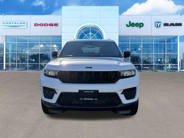 new 2025 Jeep Grand Cherokee car, priced at $47,660