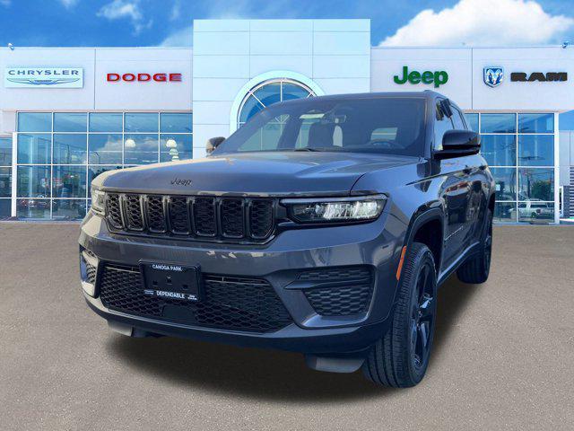 new 2025 Jeep Grand Cherokee car, priced at $45,675