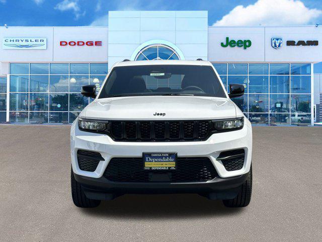 new 2024 Jeep Grand Cherokee car, priced at $46,580