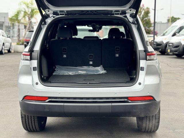 new 2025 Jeep Grand Cherokee car, priced at $46,225