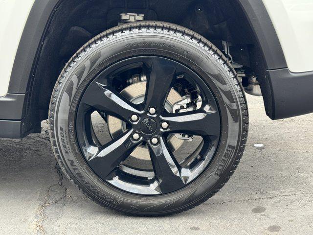 new 2025 Jeep Grand Cherokee car, priced at $47,625