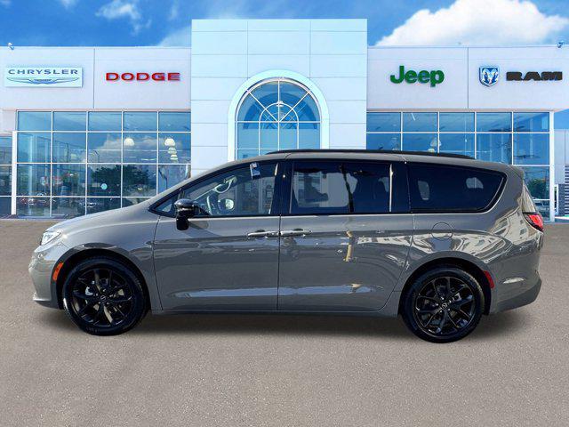 new 2025 Chrysler Pacifica car, priced at $53,340