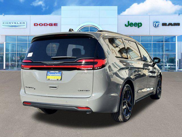 new 2025 Chrysler Pacifica car, priced at $53,340