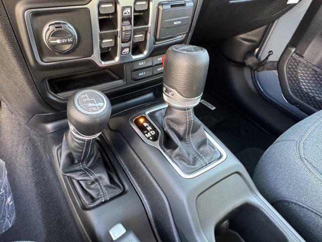 new 2025 Jeep Gladiator car, priced at $44,280
