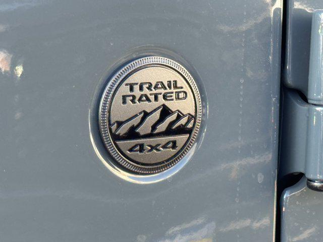new 2025 Jeep Gladiator car, priced at $44,280