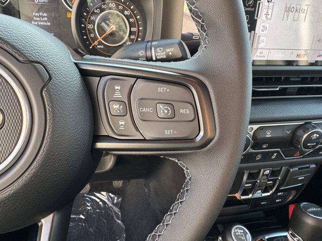 new 2025 Jeep Gladiator car, priced at $44,280