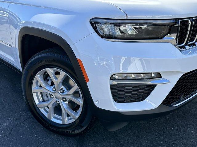 new 2023 Jeep Grand Cherokee car, priced at $52,995