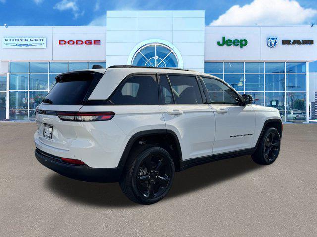 new 2025 Jeep Grand Cherokee car, priced at $47,660