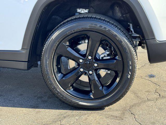 new 2025 Jeep Grand Cherokee car, priced at $47,780